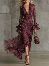 Stylish And Elegant Snake-print Chiffon Dress With Ruffled Collar
