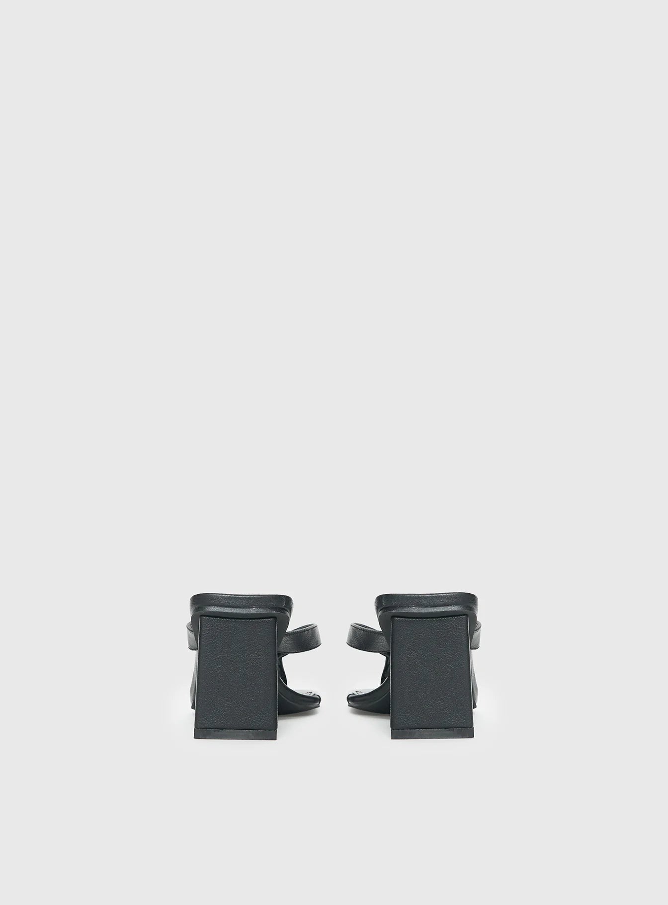 The Mona Heels Black